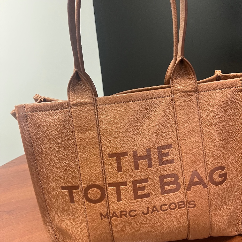 Authentic large leather brown Marc Jacob’s tote bag